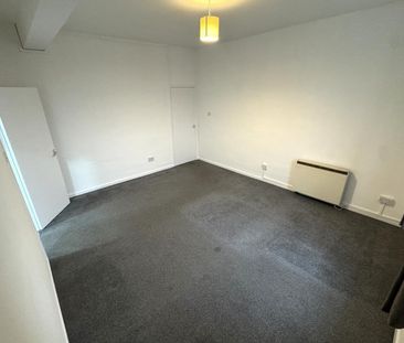 Flat 8 Chartwell Grange, Halesowen Road, Cradley Heath - Photo 2