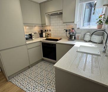 1 Bed Flat, Hillside, BS8 - Photo 5