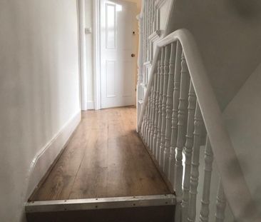 Room in a Shared Flat, Landor Road, SW9 - Photo 1