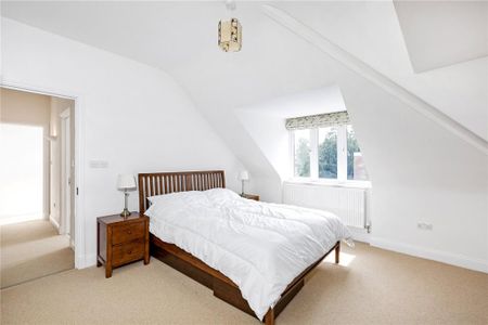 3 bedroom apartment to rent - Photo 4