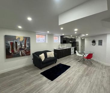 For Lease - 916 Magdalena Court Unit# B, Kitchener, Ontario - Photo 6