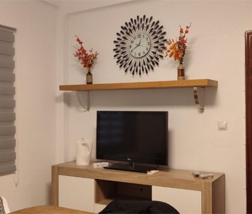 Piso de alquiler en Calle Juan de Ledesma, 4, El Cerro - Photo 2