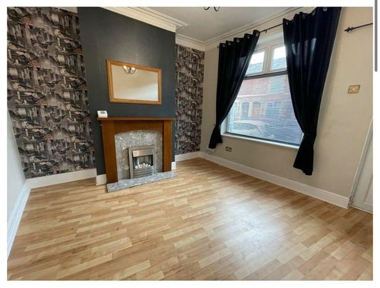 2 bedroom end of terrace house to rent - Photo 1