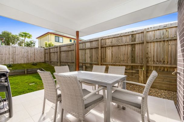 9 Roseberry Parade, Wynnum West. - Photo 1