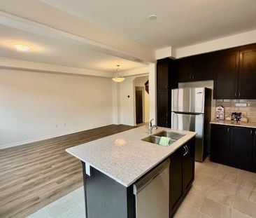 For Lease - 9 Vinewood Crescent, Barrie, Ontario - Photo 6