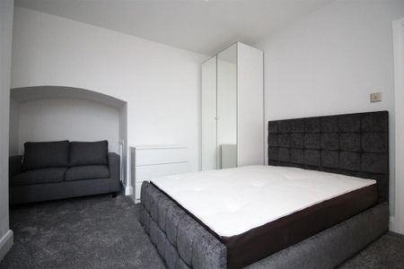 4 bedroom house to rent - Photo 4