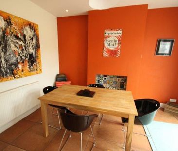 3 bedroom semi-detached house to rent - Photo 3