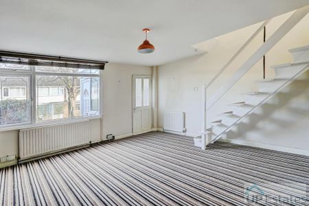 2 bedroom terraced house to rent - Photo 2