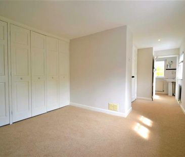 3 bedroom detached house to rent - Photo 4