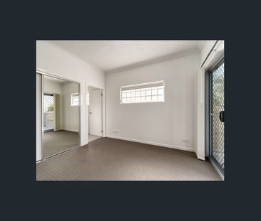 Modern, Low-Maintenance Living in a Prime Location - Photo 4