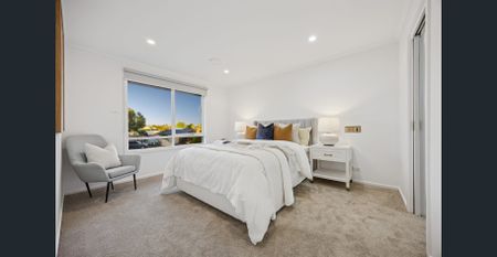 Big-Hearted Family Living in the Heart of it All - Photo 2