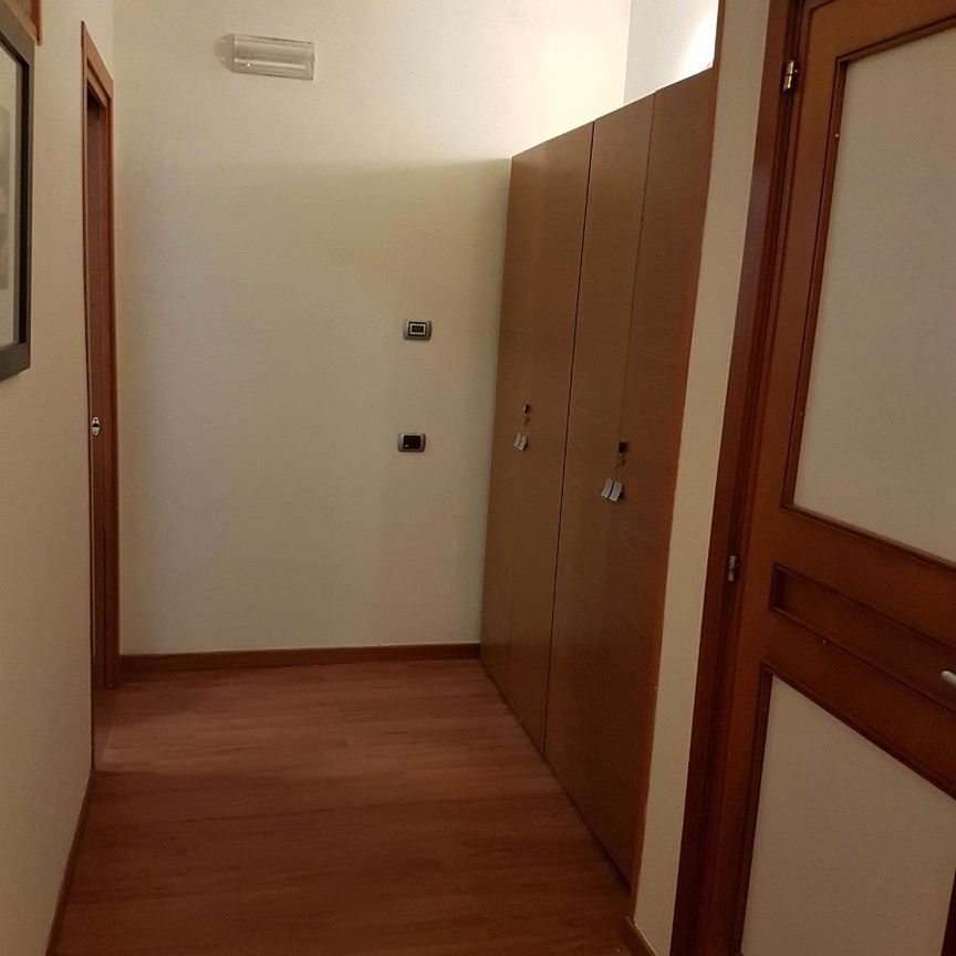 Bilocale ammobiliato spese incluse + posto auto - Foto 1