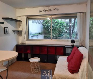 Victor Hugo/Belles Feuilles - Photo 1