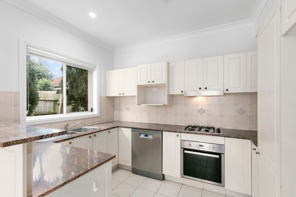 126D Lawrence Street, Freshwater NSW 2096 - House For Rent | Domain - Photo 1