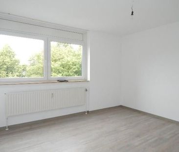 Schöne Wohnung sucht Mieter: individuelle 3-Zimmer-Wohnung (WBS) - Foto 1