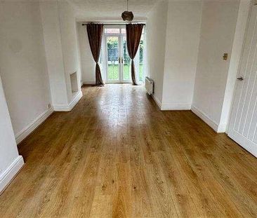 Bourne Drive, Manchester, M40 - Photo 2