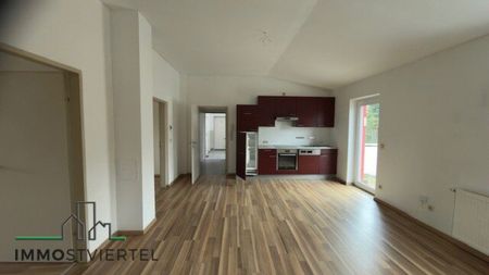 Schöne Mietwohnung mit Balkon in zentraler Wieselburger Lage! - Photo 3