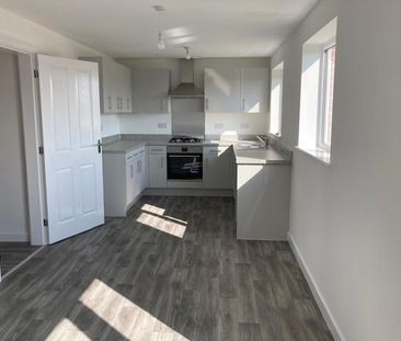 4 bedroom detached house to rent - Photo 4