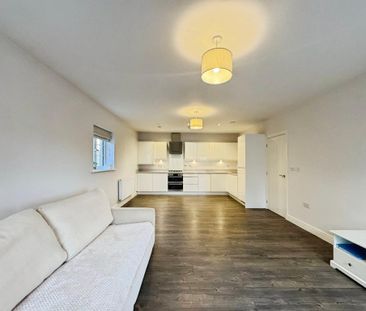 2 bedroom flat to rent - Photo 2
