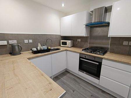 2 Bed Flat, Middlesex Gardens, G41 - Photo 5