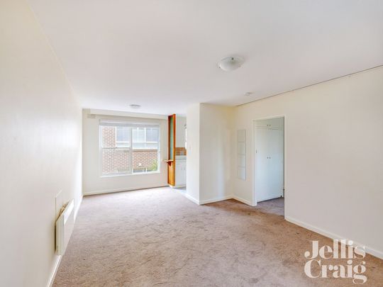 8/162 Barkers Road, Hawthorn - Photo 1