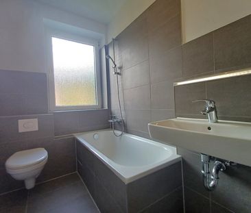 Kernsaniert! 3-Zimmer-Wohnung mit Balkon - Photo 1