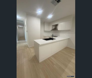 Brand New 4 Bedroom Home Walking Distance to Shops - Photo 6