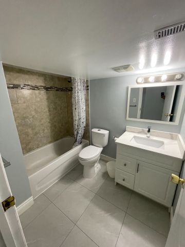 For Lease - 340 Bristol Road Unit# Lower Level, Mississauga, Ontario - Photo 3