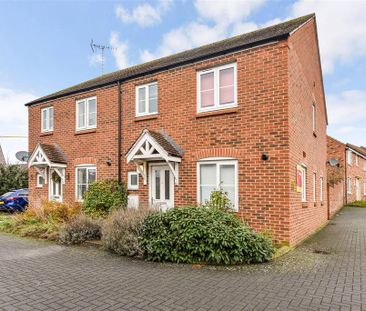 3 bedroom semi-detached house to rent - Photo 4