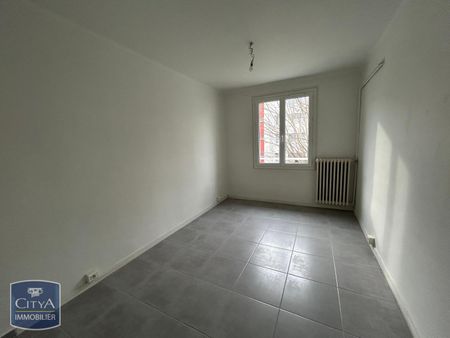 Location Appartement 4 pièces ORANGE 84100 - Photo 4