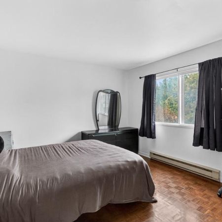 4 et demi demi - TRÈS BIEN PLACÉ - Photo 4