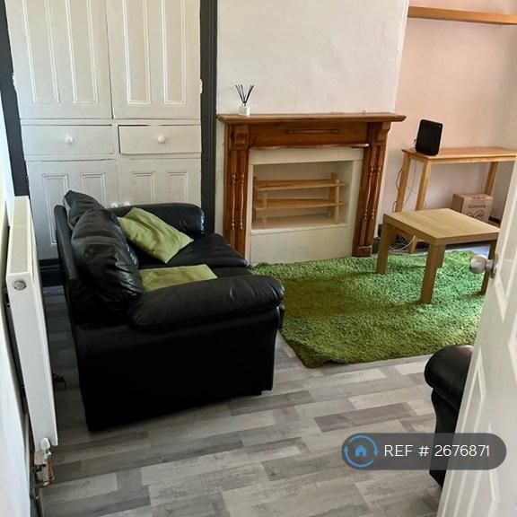 5 bedroom terraced house to rent - Photo 1