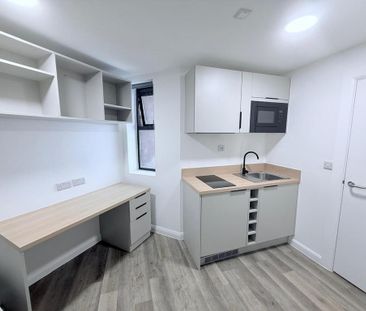 Studio to rent - Photo 3