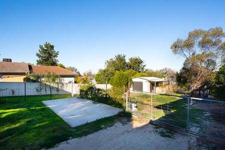 12 Thompson Street, Long Gully. - Photo 3