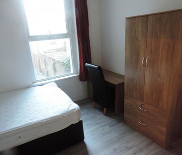 4 bedroom house to rent - Photo 1