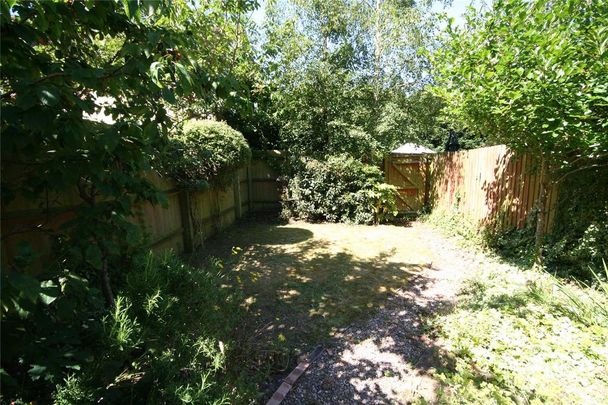 3 bedroom terraced house to rent - Photo 1