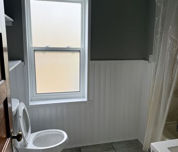 For Lease - 20 Thomas Street, St. Catharines, Ontario - Photo 5