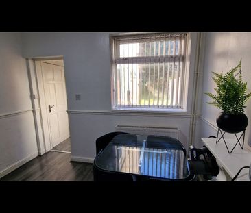Room in a Shared House, Kings Rd, B25 - Photo 5