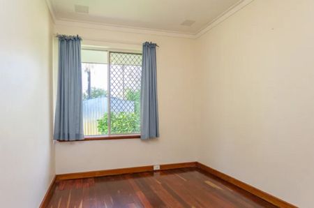 Spacious Family Home in a Quiet Location - Photo 4