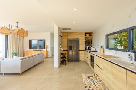 Rental Villa Olmeto 7 Rooms 230 m² - Photo 4