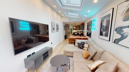 6 bedroom house to rent - Photo 2