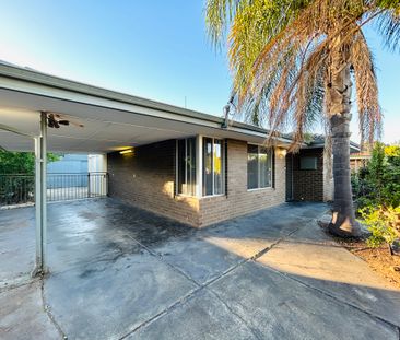 Charming 3-Bedroom Home in Quiet Kenwick Location - Photo 4