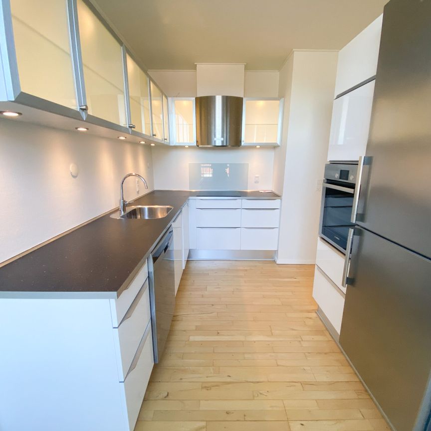 Rummelig 2-værelses lejlighed i vestbyen - Photo 1