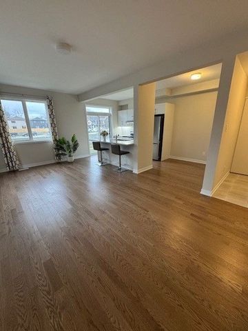 For Lease - 521 Galanthus Walk, Kanata, Ontario - Photo 5