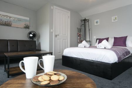 Apt 4 Yr Owain Glyndwr, High Road, Llanddona - Photo 5