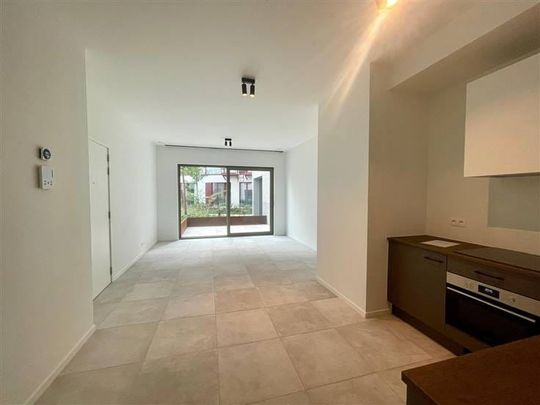 Appartement te huur - Photo 1