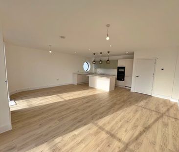 NEW BUILD PENTHOUSE Burnaby Road, Bournemouth - Photo 2