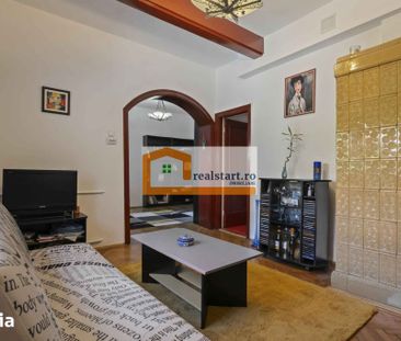 Langa Metrou, curte proprie 200mp, Garaj, 3 camere, centrala, pet frie - Photo 3
