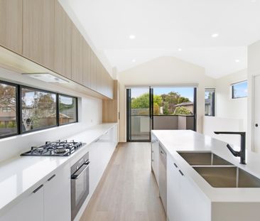 4/12 South Crescent, Heidelberg West VIC 3081 - Townhouse For Rent ... - Photo 5