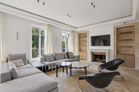 Appartement à louer Paris 8Ème - Champs-Élysées, Paris Rive Droite, France13 000 EUR / Mois - Photo 4